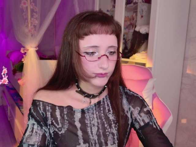 MiraJade live cam on BongaCams