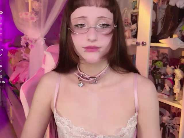 MiraJade live cam on BongaCams