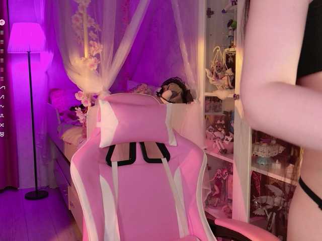 MiraJade live cam on BongaCams
