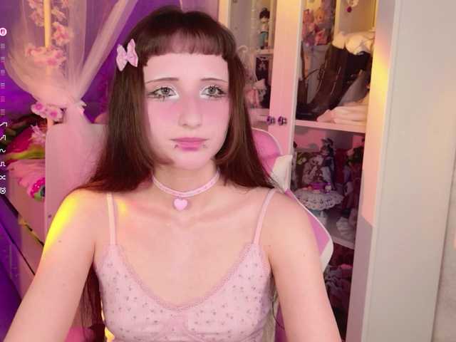MiraJade live webcam show