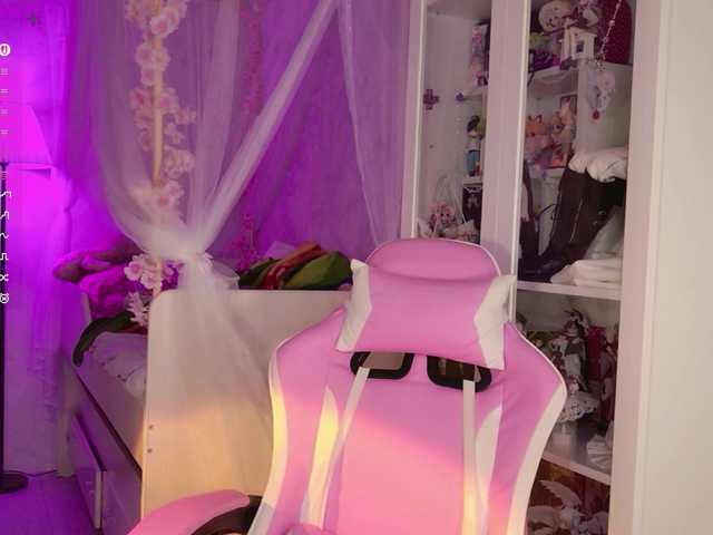 MiraJade live cam on BongaCams