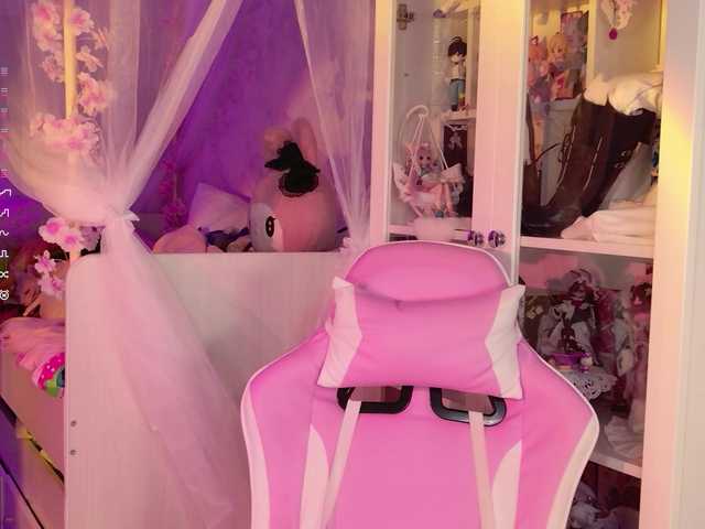 MiraJade live cam on BongaCams