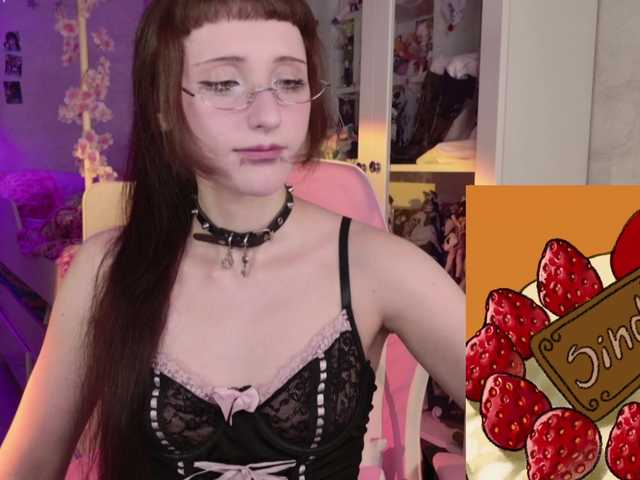 MiraJade live cam on BongaCams