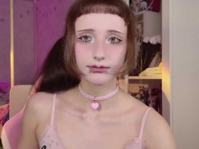 MiraJade live cam on BongaCams