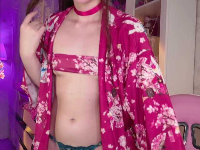 MiraJade live cam on BongaCams