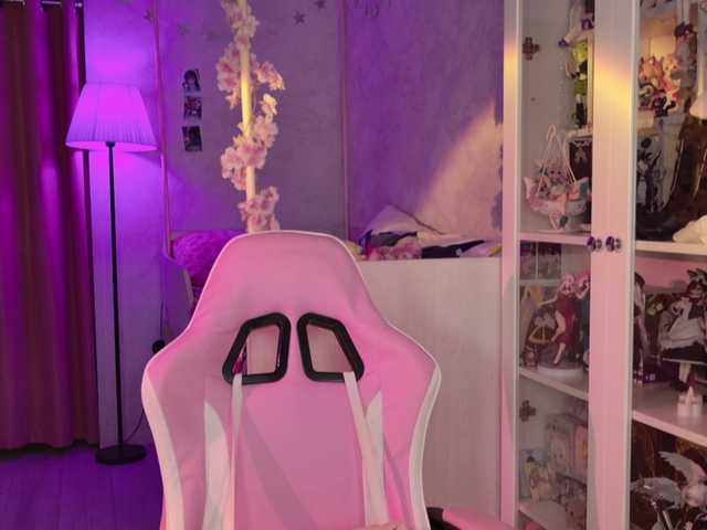 MiraJade live cam on BongaCams