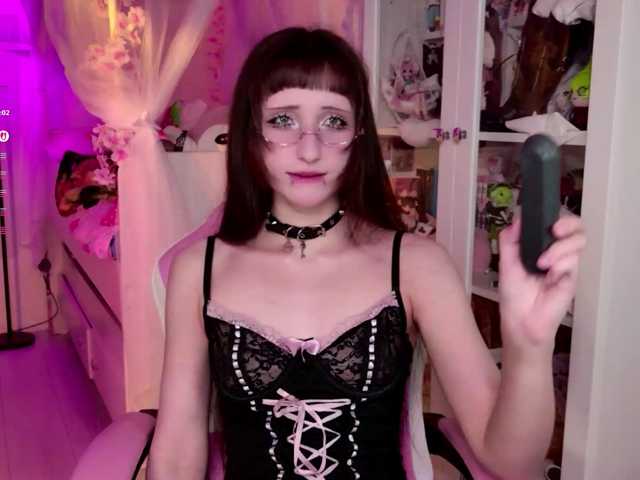 MiraJade live cam on BongaCams