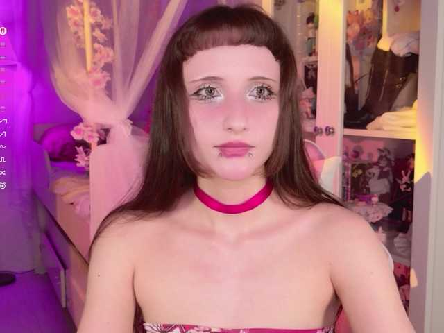 MiraJade live cam on BongaCams