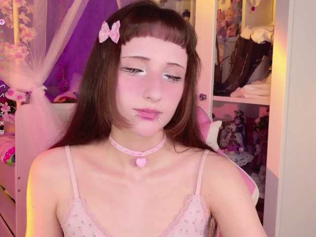 MiraJade live cam on BongaCams