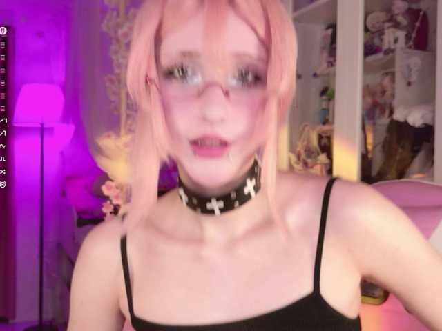 MiraJade live cam on BongaCams