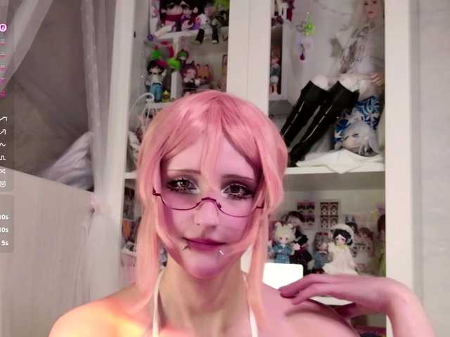 MiraJade live cam on BongaCams