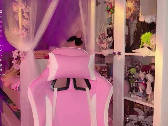 MiraJade live cam on BongaCams