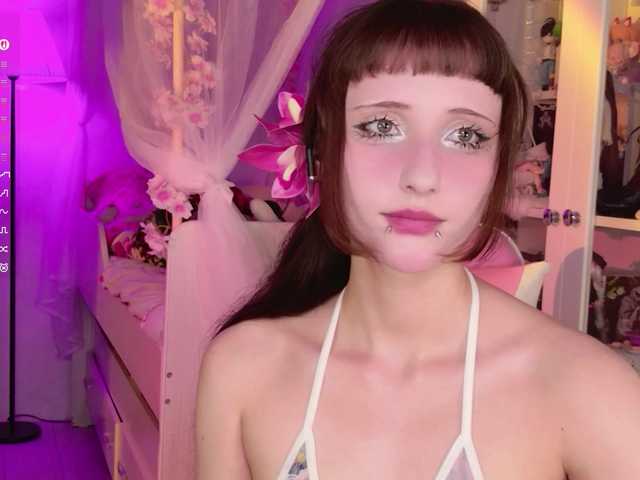MiraJade live cam on BongaCams