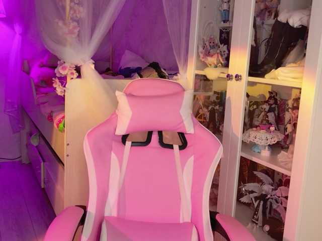 MiraJade live cam on BongaCams