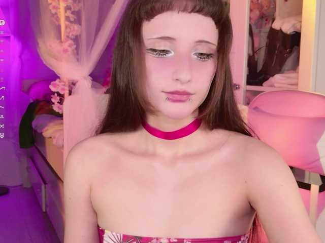MiraJade live cam on BongaCams