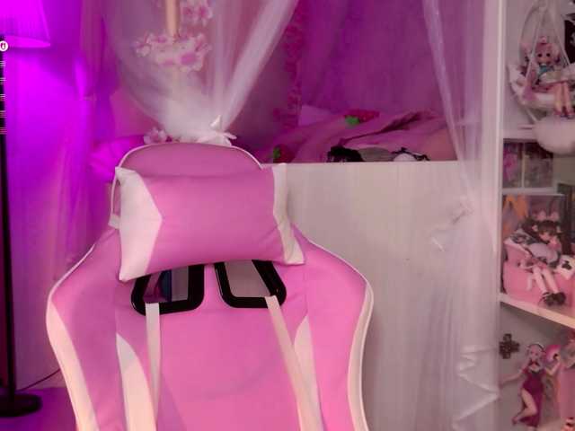 MiraJade live cam on BongaCams
