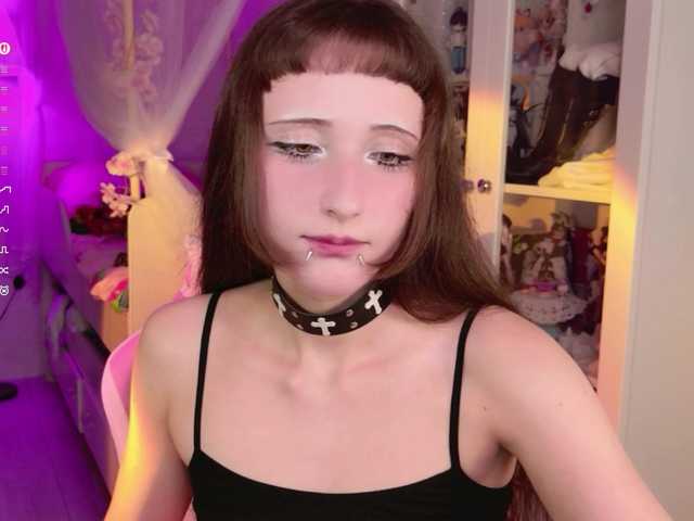 MiraJade live cam on BongaCams