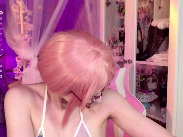 MiraJade live cam on BongaCams