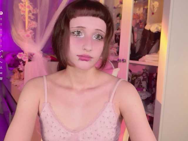 MiraJade live cam on BongaCams