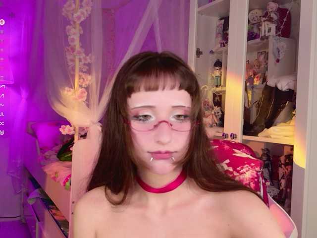 MiraJade live cam on BongaCams