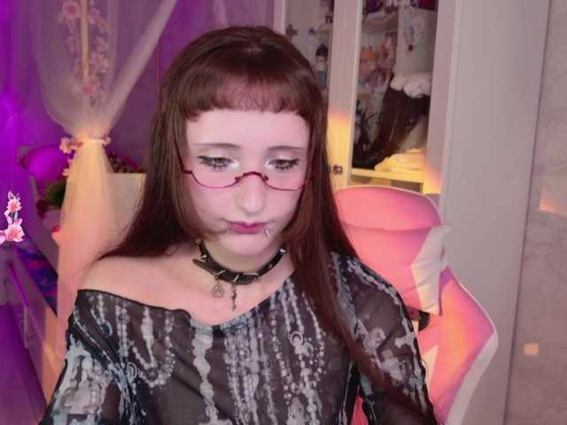 MiraJade live cam on BongaCams