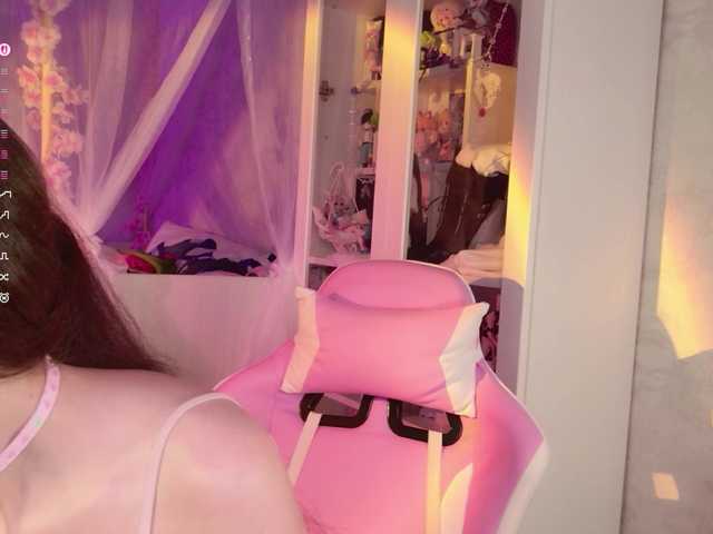 MiraJade live cam on BongaCams