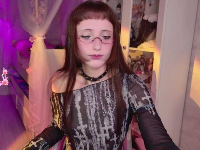 MiraJade live cam on BongaCams