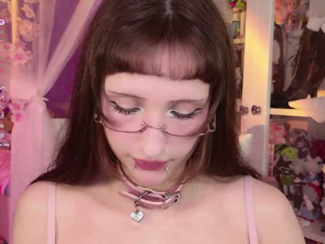 MiraJade live cam on BongaCams