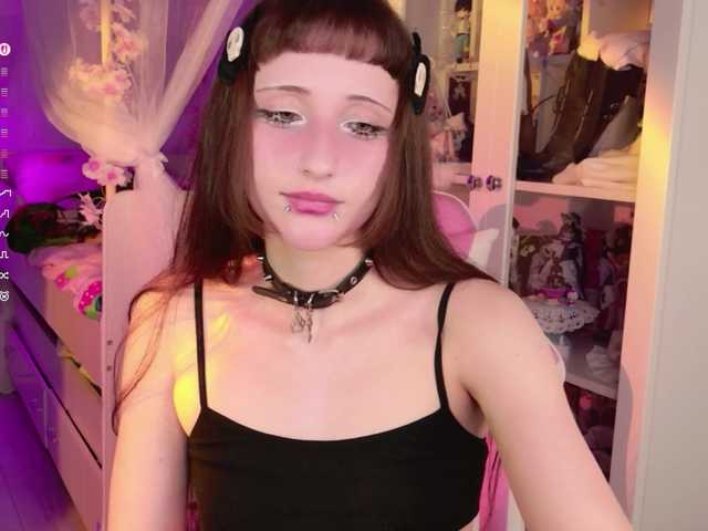 MiraJade live cam on BongaCams