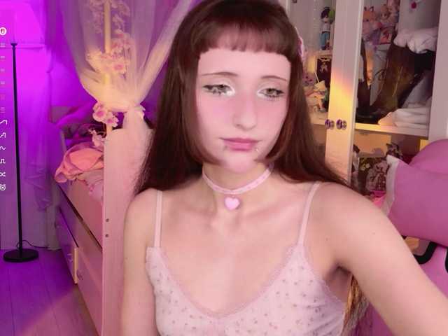 MiraJade live cam on BongaCams