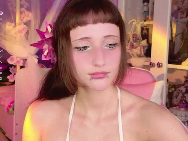 MiraJade live cam on BongaCams