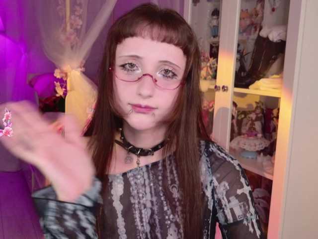 MiraJade live cam on BongaCams