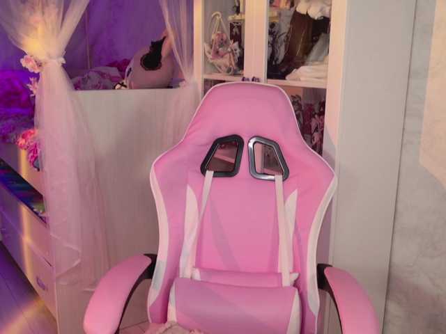 MiraJade live cam on BongaCams