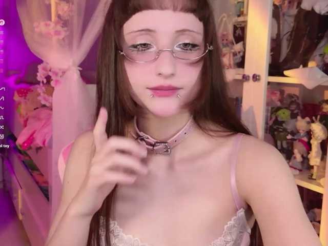 MiraJade live cam on BongaCams