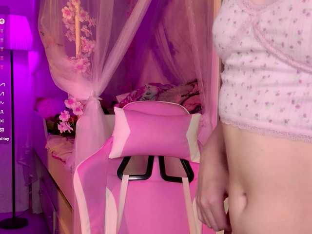 MiraJade live cam on BongaCams