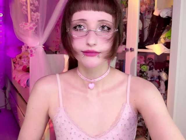MiraJade live cam on BongaCams