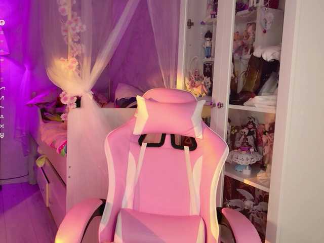 MiraJade live cam on BongaCams