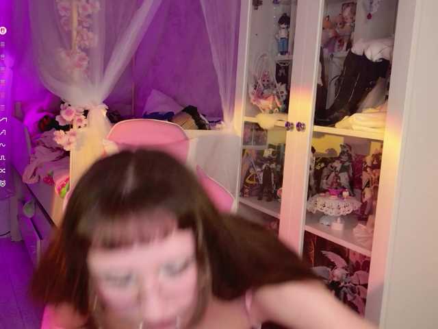 MiraJade live cam on BongaCams