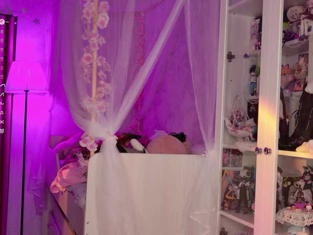 MiraJade live cam on BongaCams
