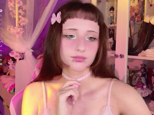 MiraJade live webcam show