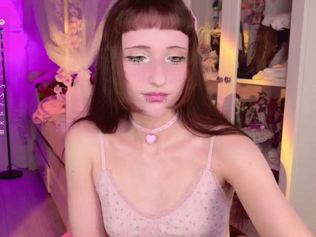 MiraJade live webcam show