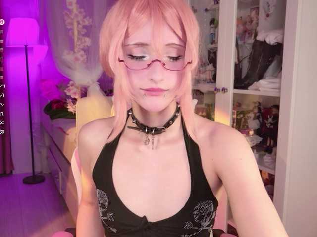 MiraJade live cam on BongaCams