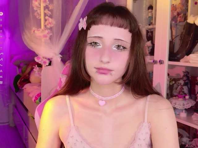 MiraJade live webcam show