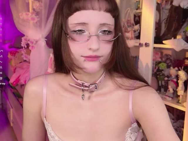 MiraJade live cam on BongaCams
