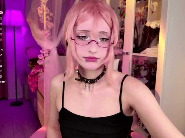 MiraJade live cam on BongaCams