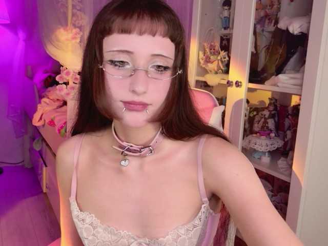 MiraJade live cam on BongaCams