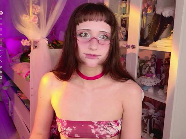 MiraJade live webcam show