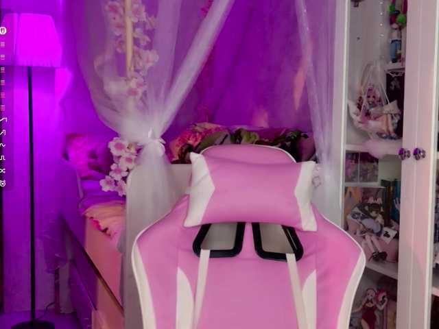 MiraJade live cam on BongaCams