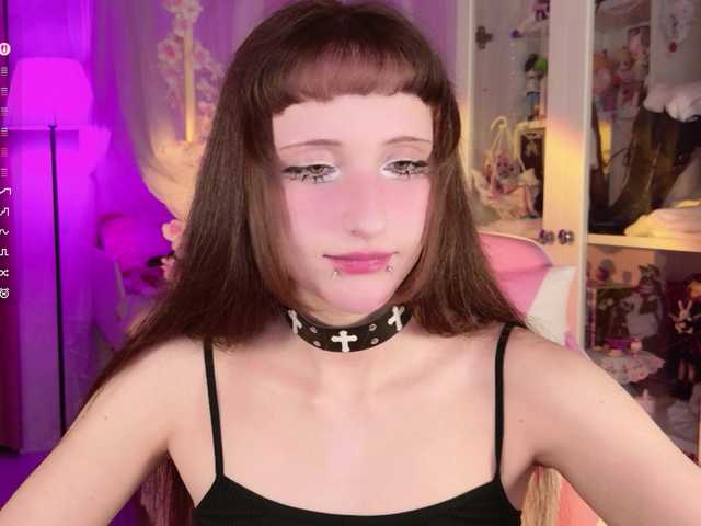 MiraJade live cam on BongaCams
