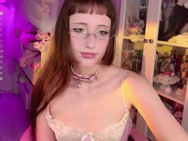 MiraJade live cam on BongaCams